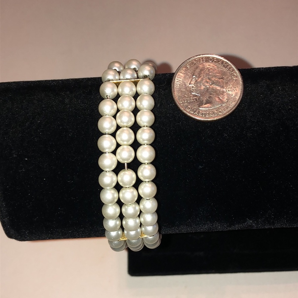 Classic Ivory Faux Pearl Boho Wrap Bracelet - Picture 2 of 4